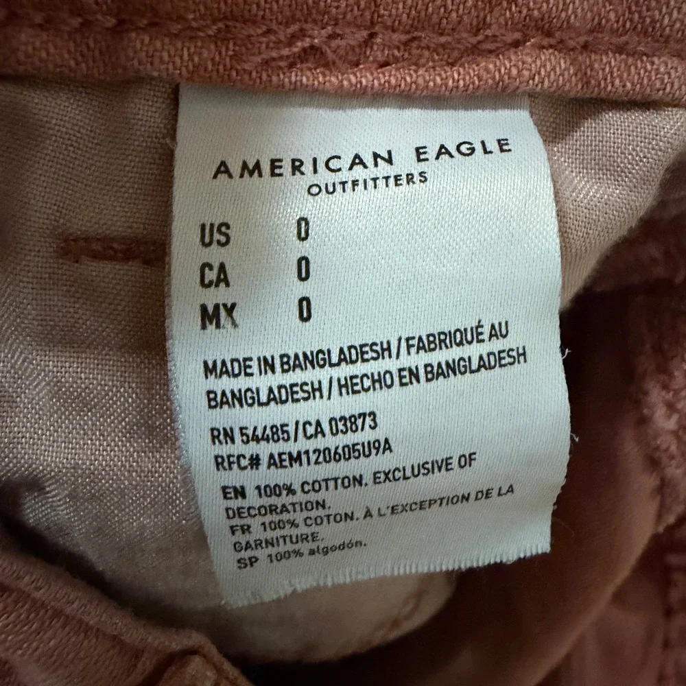 American‎ Eagle Highest Rise Mom Shorts Rose Pink Distressed Denim Womens Size 0
